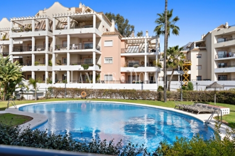 Marbella. Ático duplex en venta. Nueva Andalucia. River Garden.