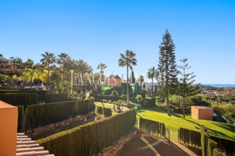 Benahavis. Casa adosada en venta. Nueva Milla de Oro. Paraiso Bellevue