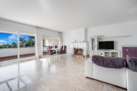 Marbella. Santa Clara golf. Casa adosada en venta.