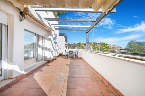 Marbella. Santa Clara golf. Casa adosada en venta.