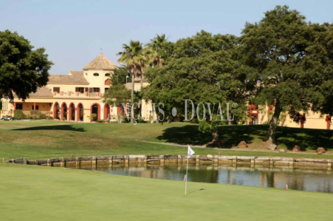 San Roque. Cádiz. Chalets Adosados en venta en Campo de Golf.