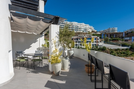 Marbella. La Quinta. Exclusivo apartamento en venta. Vistas al Mar