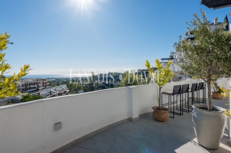 Marbella. La Quinta. Exclusivo apartamento en venta. Vistas al Mar