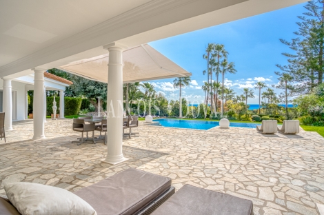 Marbella. Hacienda Las Chapas. Gran Villa en venta con fantásticas vistas al mar