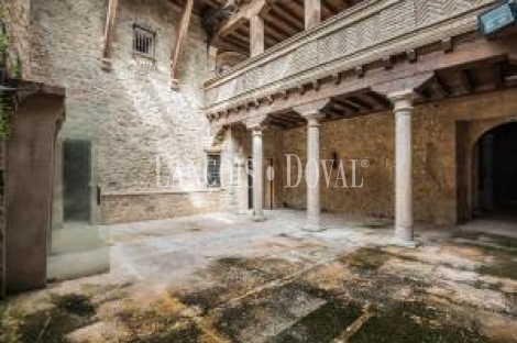 Sepúlveda. Casa palacio señorial en venta ideal eventos o proyecto turístico.