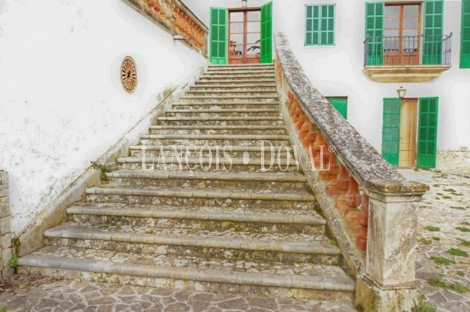 Mallorca. Finca rústica en venta. Bonita possessió mallorquina en María de la Salut.