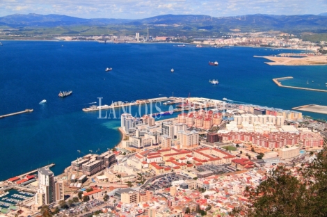 Oportunidad de inversión inmobiliaria en el Campo de Gibraltar. Promoción viviendas.