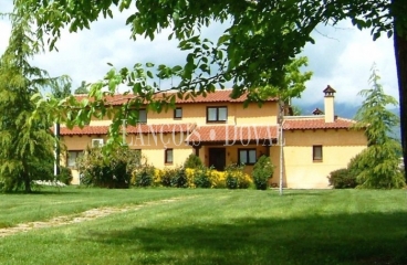 Candeleda. Valle del Tiétar. Sierra de Gredos. Ávila. Casa rural en venta.