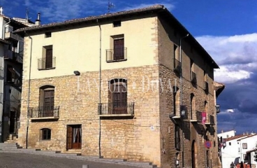 Morella. Casa señorial en venta. Ideal hotel con encanto. Castellón.