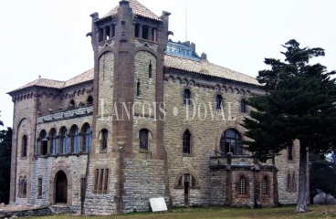 Oportunidad de adquirir el Castillo de Rocabruna en Santa Maria d´ Oló. Barcelona