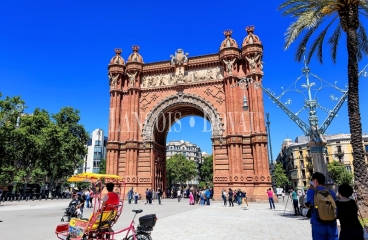 Barcelona. Edificio en rentabilidad en venta. La Dreta de l'Eixample