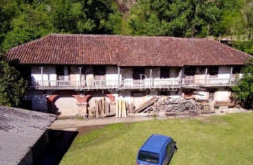 Cantabria. Casona y central hidroeléctrica en venta. Valle de Buelna.