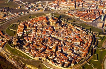 Ciudad Rodrigo. Edificio señorial en venta ideal hotel o apartamentos.